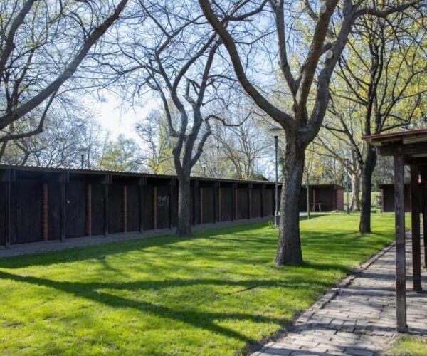 ПРОДУЖЕЊЕ УГОВОРА О ЗАКУПУ КАБИНА ПОЧИЊЕ У ПОНЕДЕЉАК, 27. ЈАНУАРА